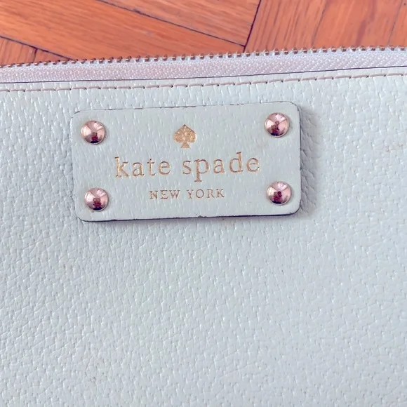 Kate Spade wallet - Picture 2 of 3